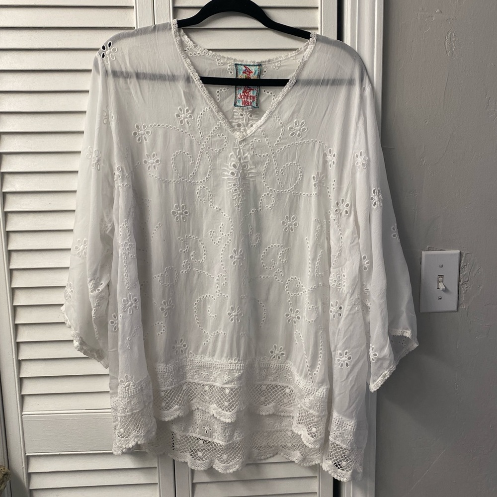 Johnny Was White Eyelet Applique Tunic, Size Large